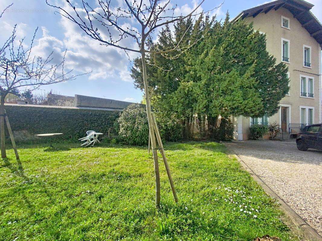 Appartement à VENISSIEUX