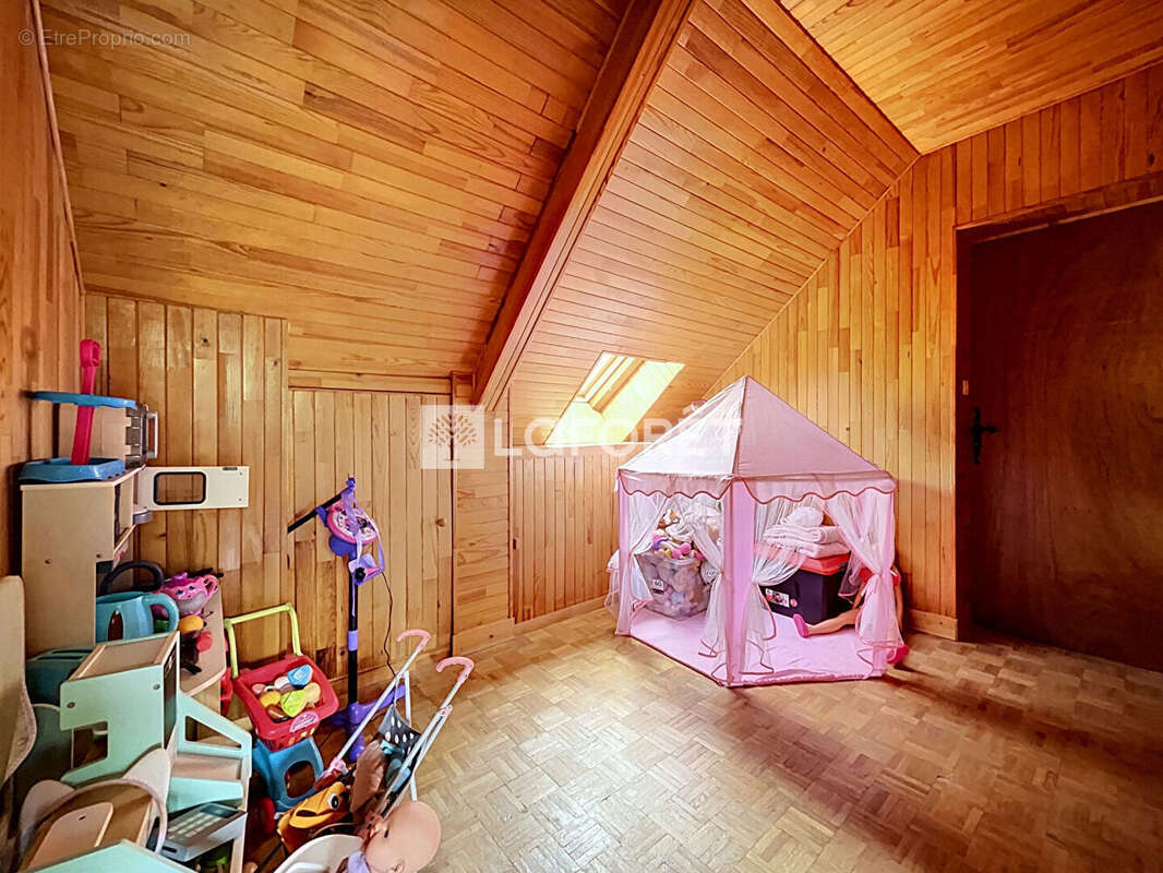 Maison à CARENTOIR