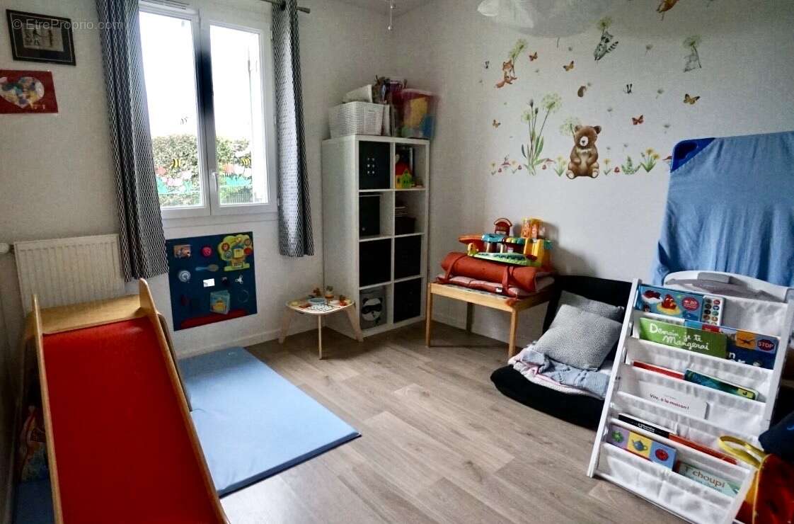 Maison à MEZIERES-SUR-SEINE