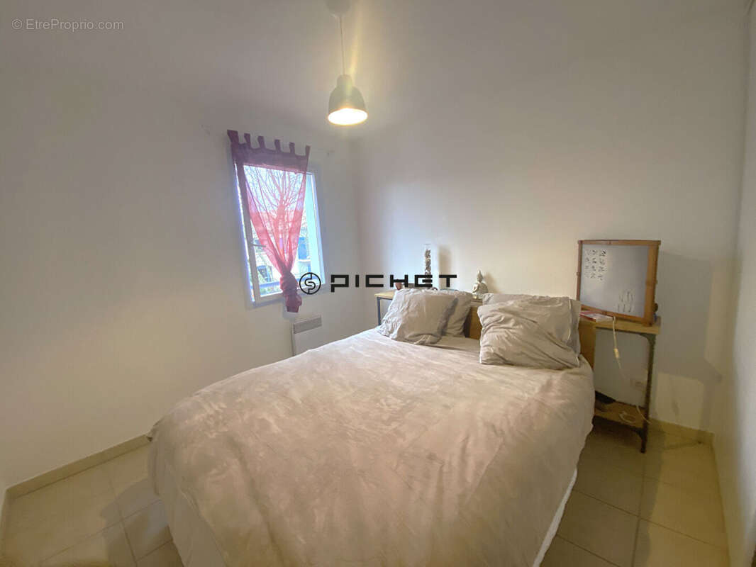 Appartement à SAINT-MARTIN-LACAUSSADE