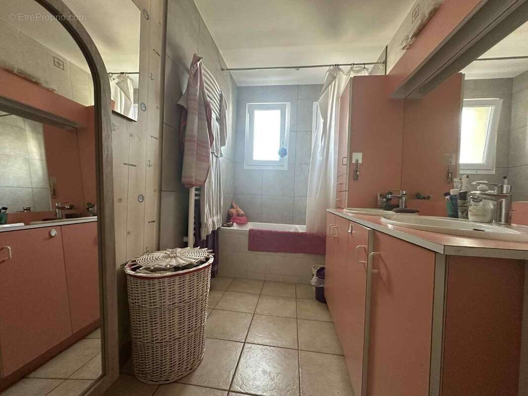 Pavillon familial 143m² - photo 13