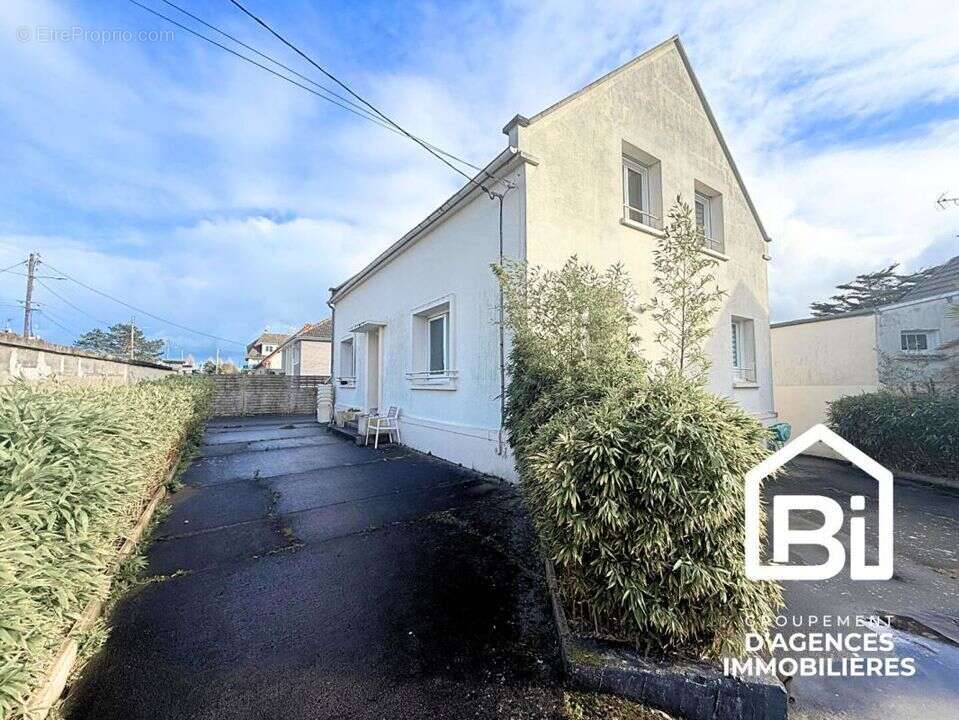 Maison à OUISTREHAM