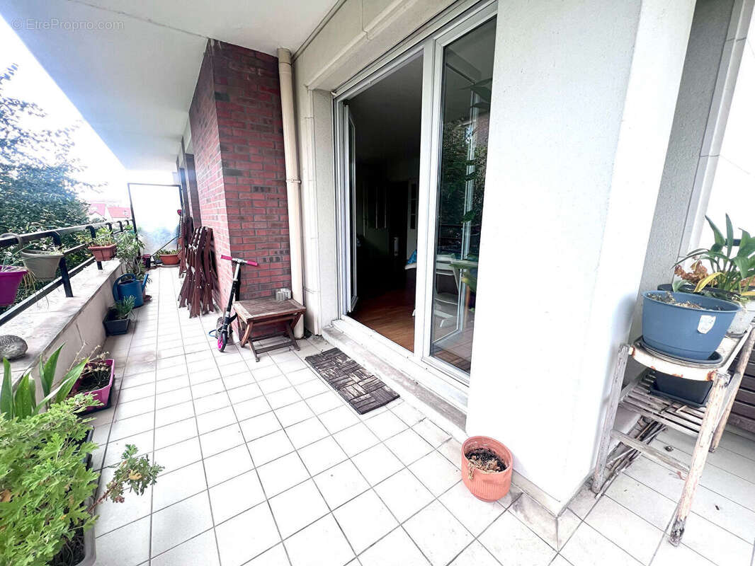 Appartement à SURESNES