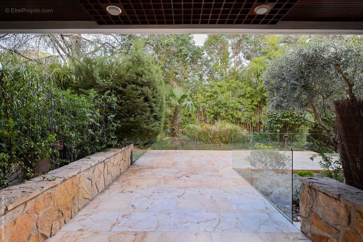 Appartement à MARSEILLE-12E