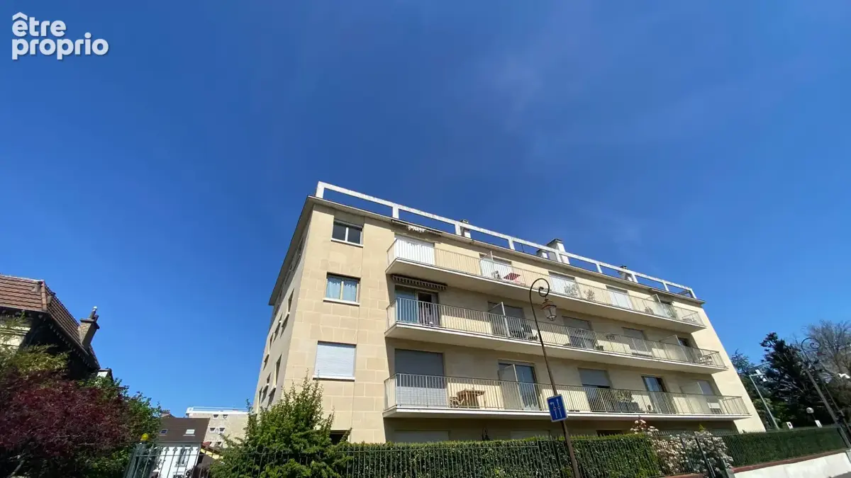 Appartement à ENGHIEN-LES-BAINS