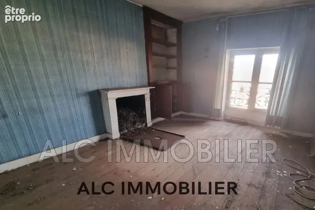 Maison 6 pièces 736 m² à vendre à Courtomer (61390) - photo 2