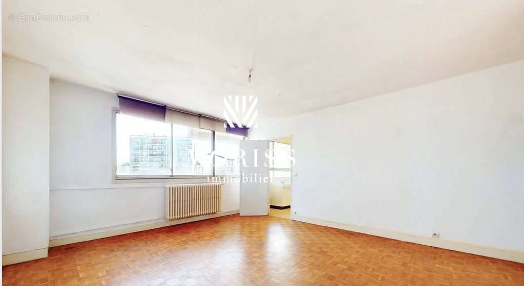 Appartement à CHARENTON-LE-PONT