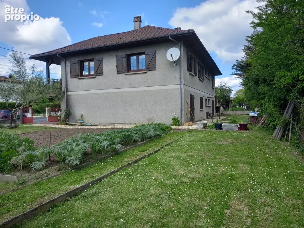 Maison familiale 3 chambres - jardin garage - proche tram A - photo 3