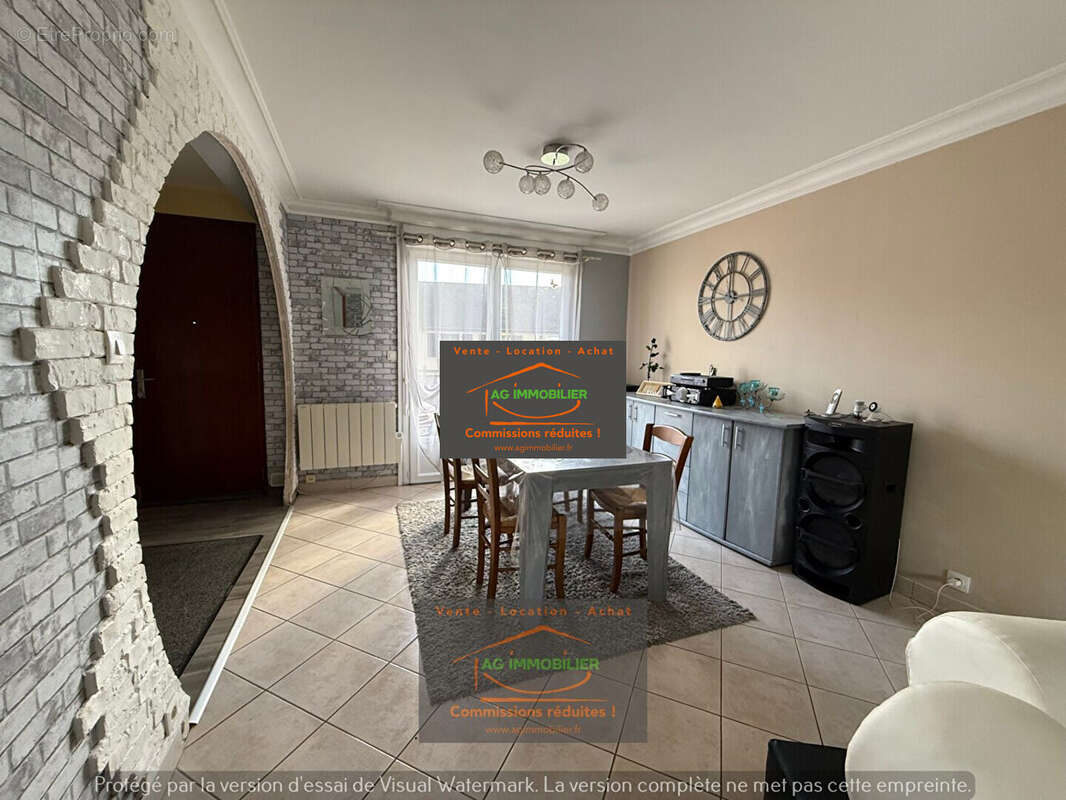 Maison à SAINT-MEEN-LE-GRAND