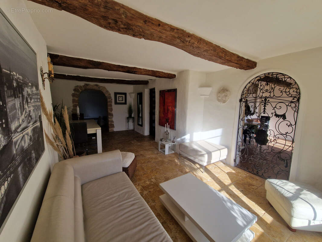 Maison à LORGUES