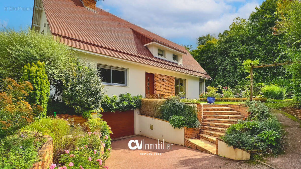 Maison à SAINT-PIERRE-LES-ELBEUF
