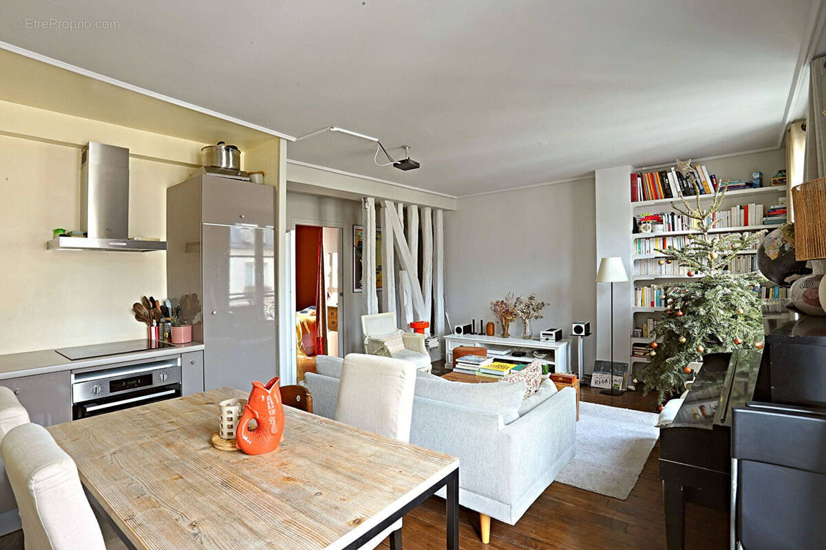 Appartement à PARIS-9E