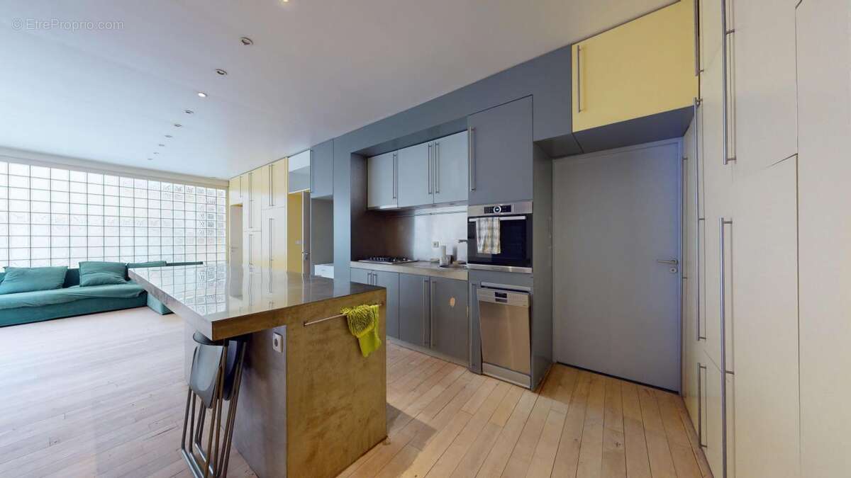 Commerce à PARIS-19E