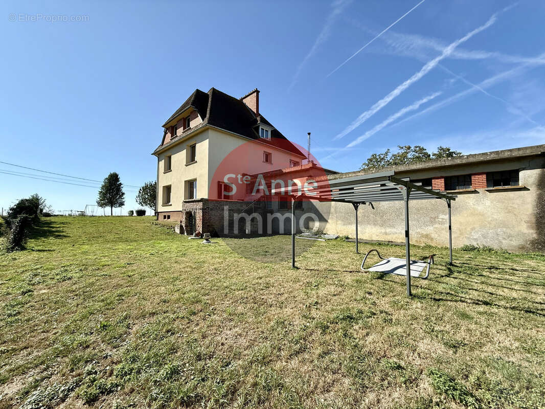Maison à ROSIERES-EN-SANTERRE
