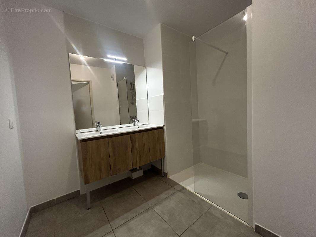 Appartement à MARSEILLE-9E