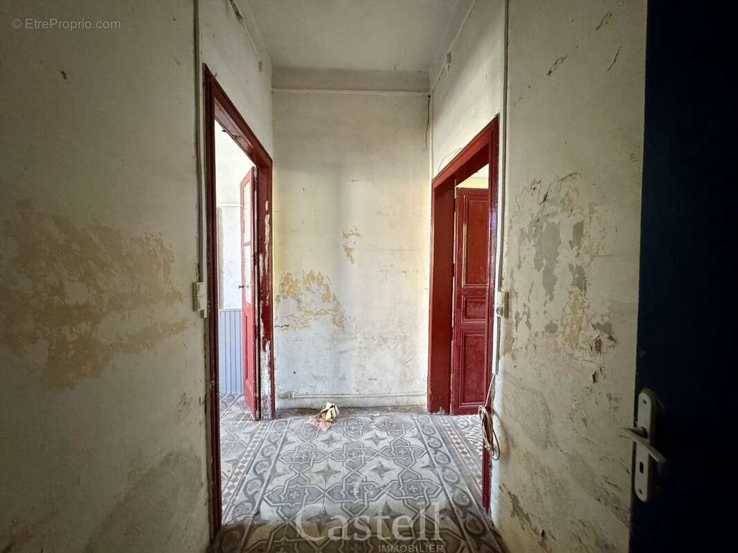 ***maison de caractère avec jardin et remise  fort potentiel au cur de pomérols*** - photo 4