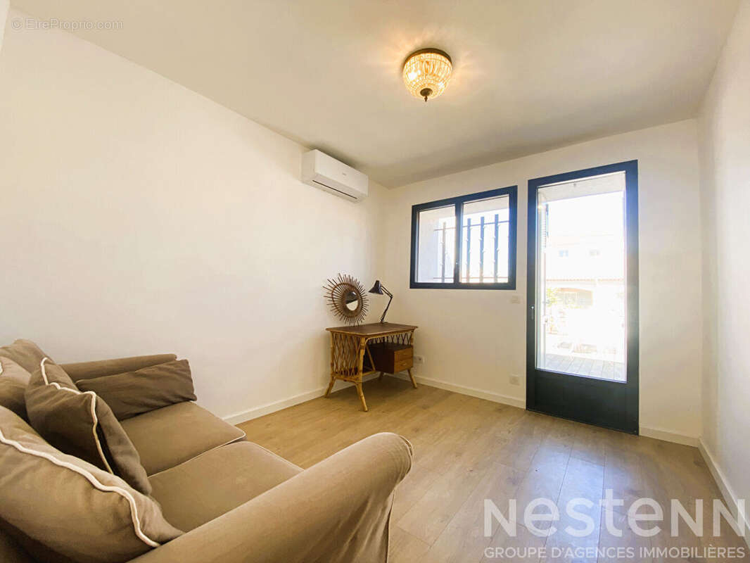 Appartement à LA LONDE-LES-MAURES