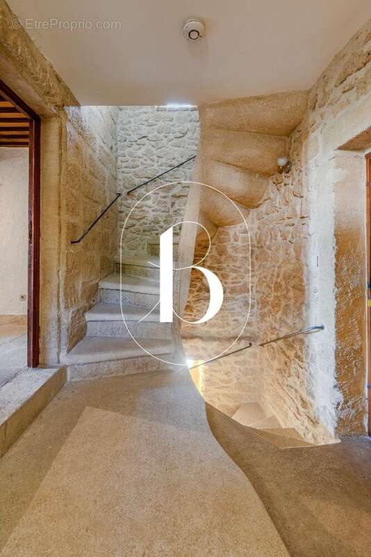 Maison à UZES