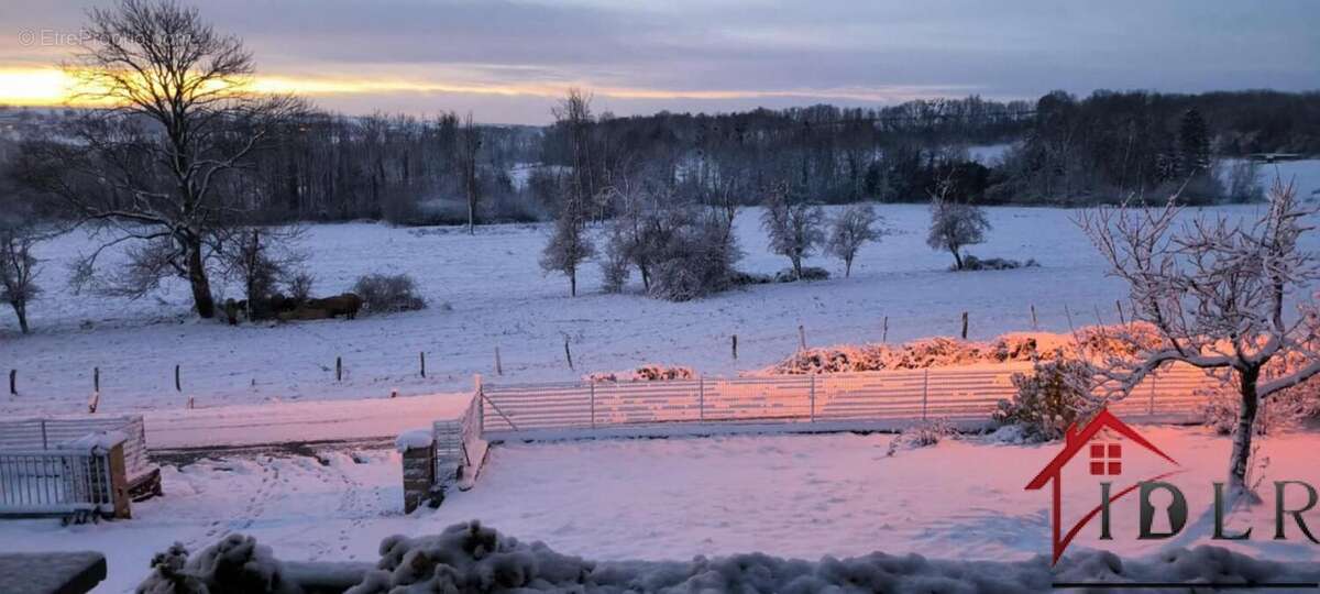 Maison à SAINT-JULIEN