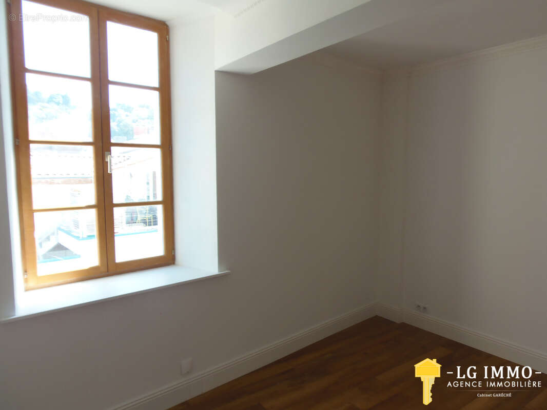 Appartement à MORTAGNE-SUR-GIRONDE
