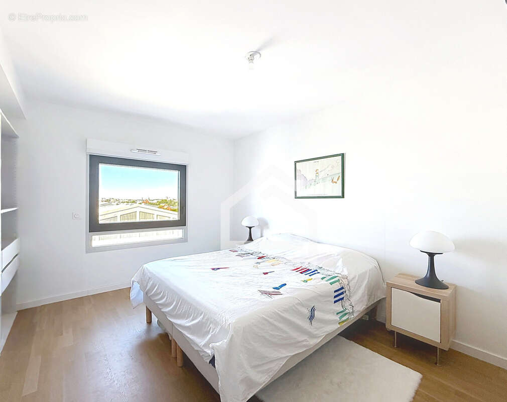 Appartement contemporain de 3 pièces à deux pas des quais de Bordeaux - photo 8