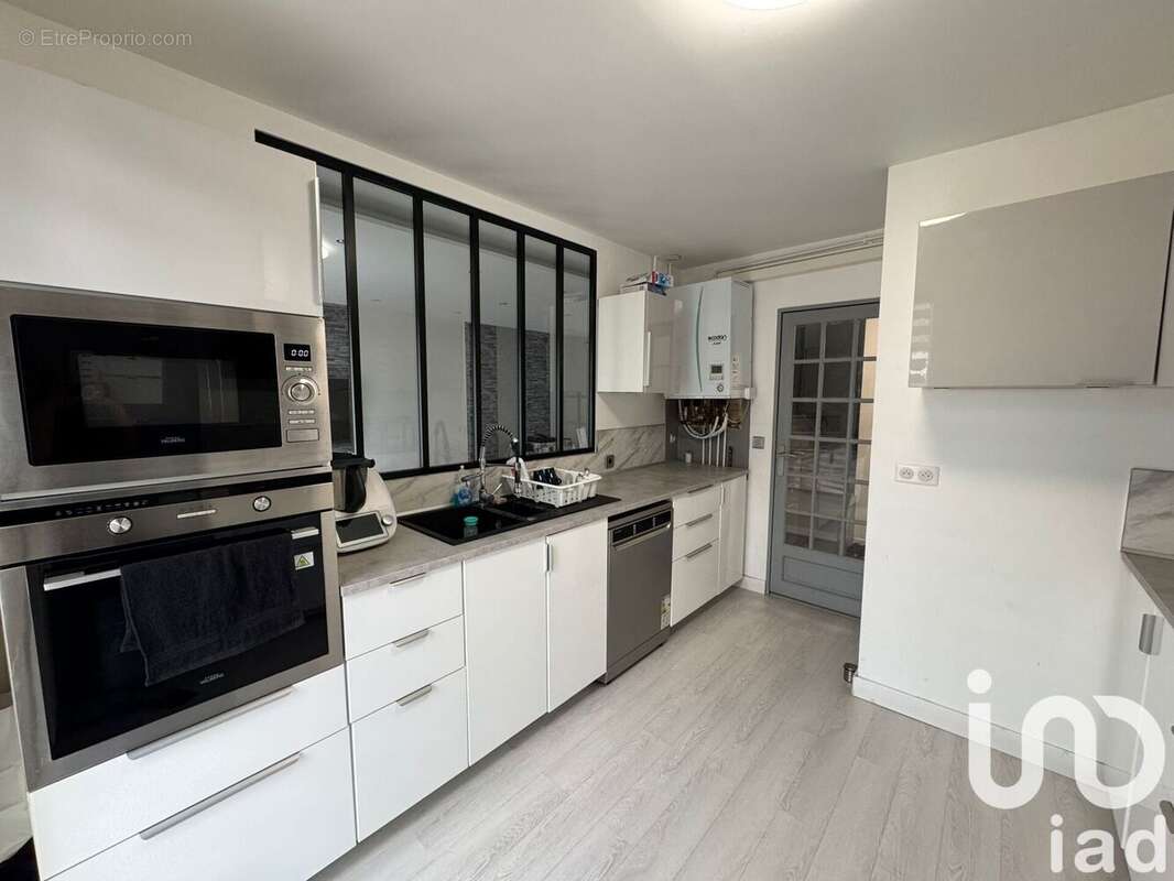 Photo 3 - Maison à VERT-SAINT-DENIS