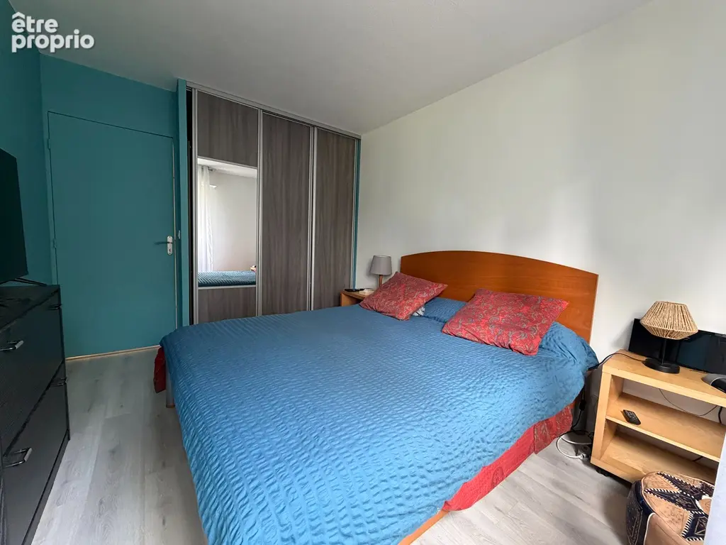Mérignac - Appartement T4 de 86 m², rénové, avec extérieur et parking - photo 7