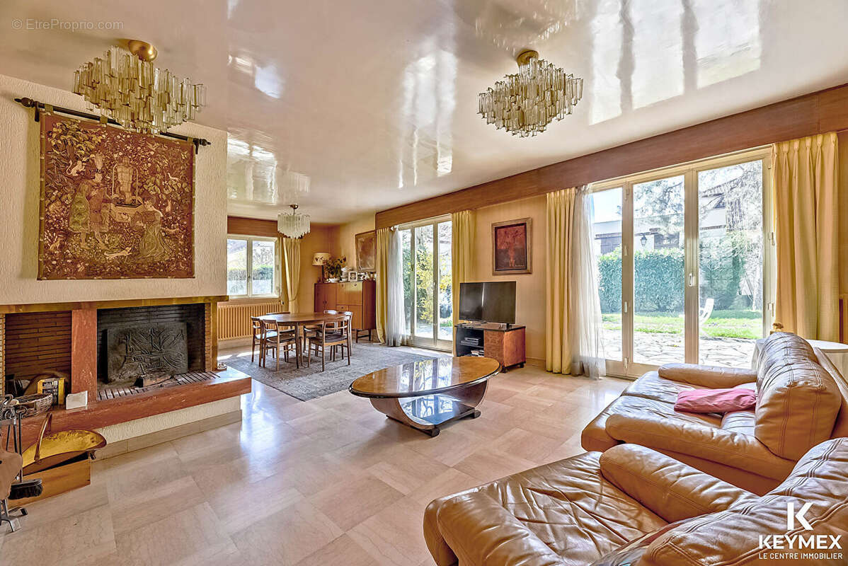 Maison à SAINT-GRATIEN