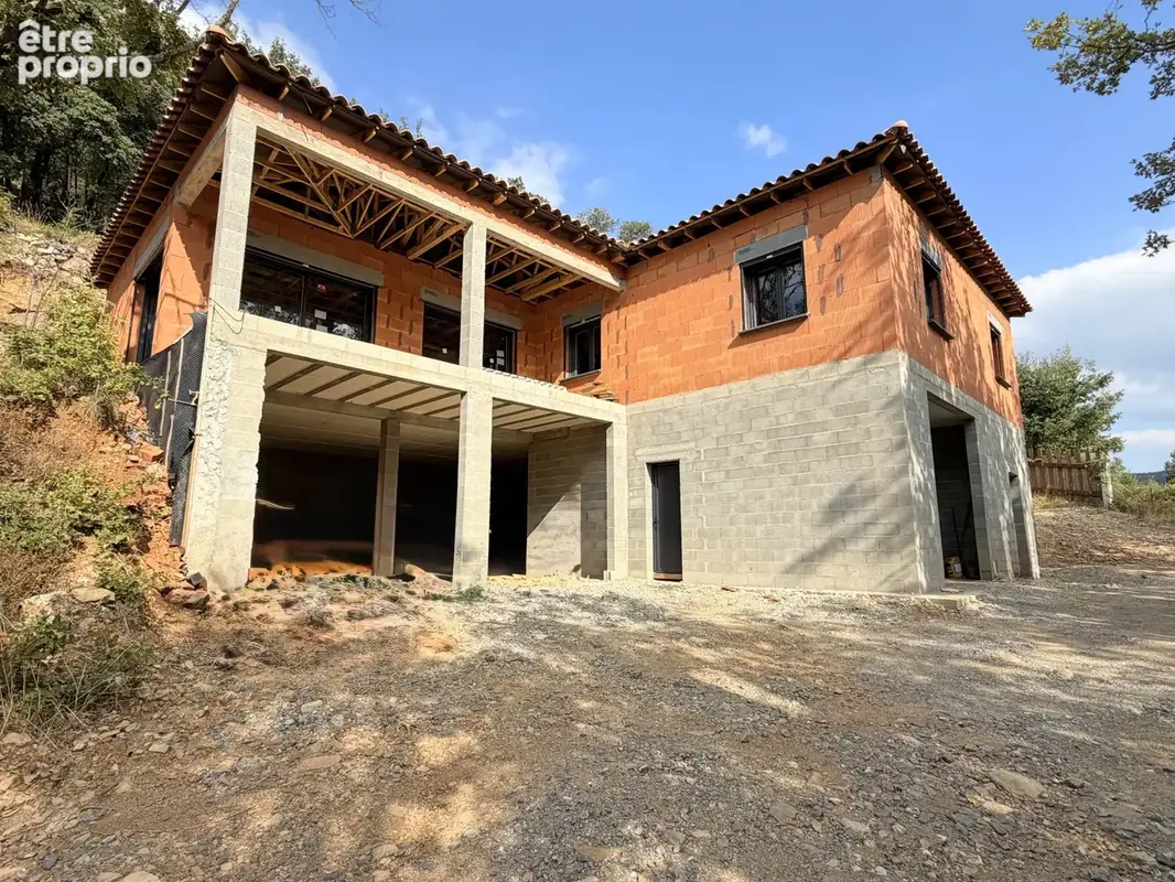 Maison à terminer dans un environnement exceptionnel - photo 1