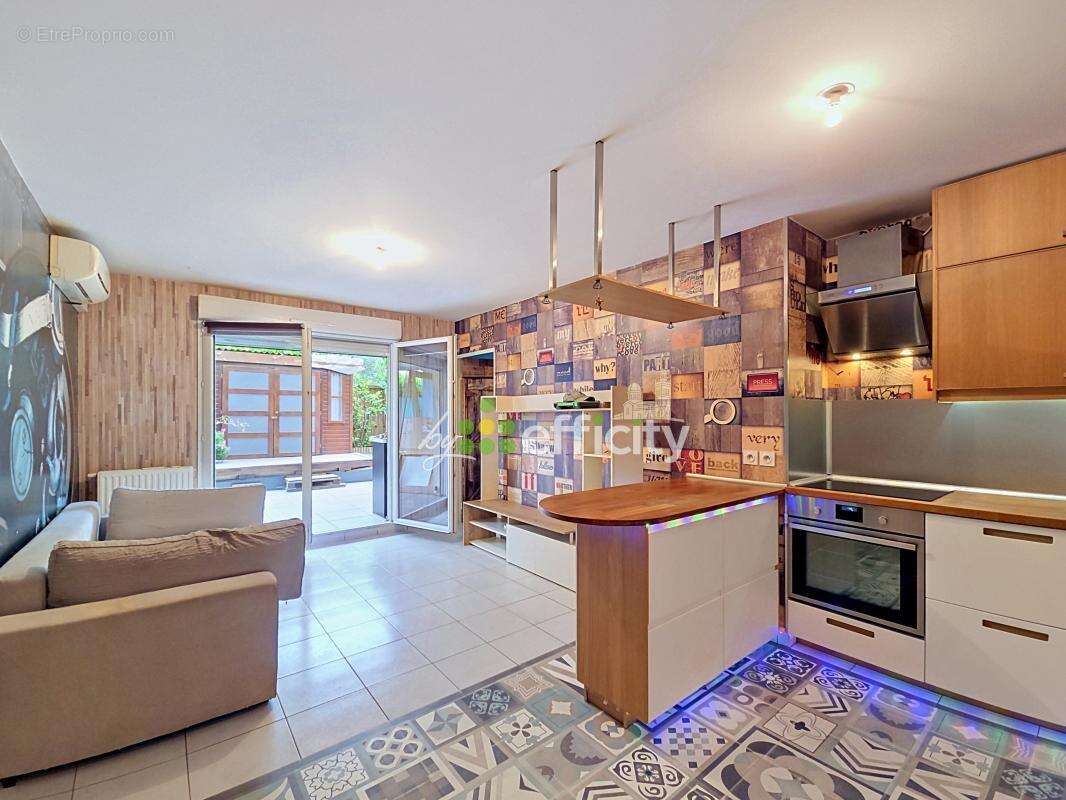 Appartement à MARSEILLE-13E