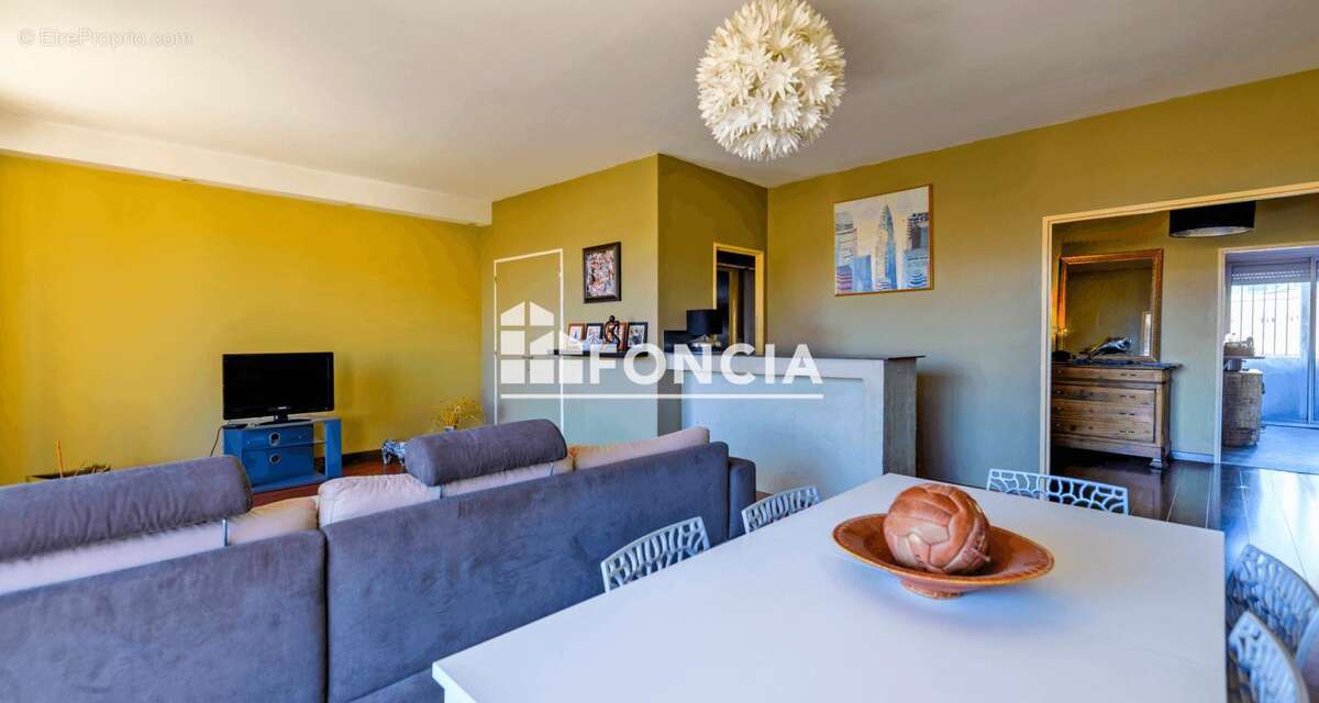 Appartement à NIMES