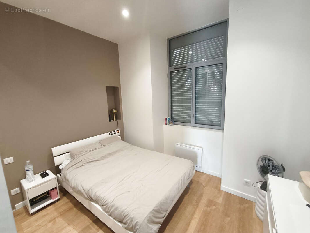 Propriété entièrement rénovée de 323 m2 avec piscine et dépendances - photo 26