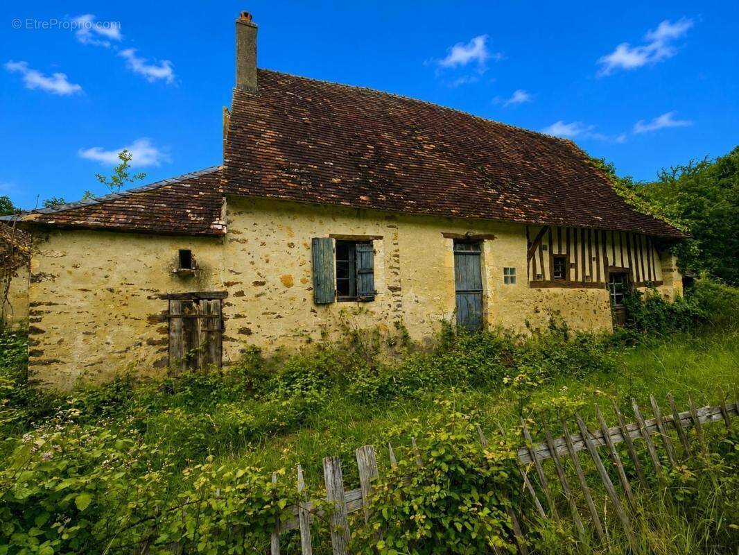 Maison à CHAUFOUR-NOTRE-DAME