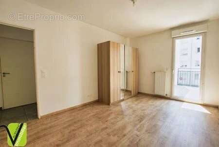 Appartement à VENISSIEUX