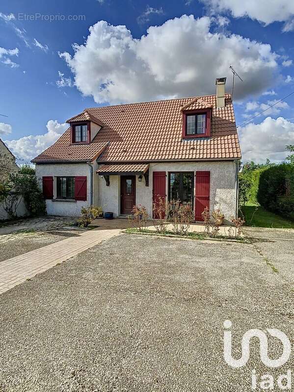 Photo 2 - Maison à GUERCHEVILLE