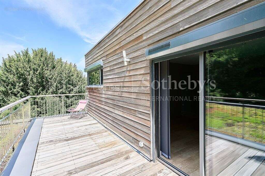 Wasquehal , 1 er rang sur golf . Exclusivité . villa cubique 3ch . Piscine couverte . garage - photo 16