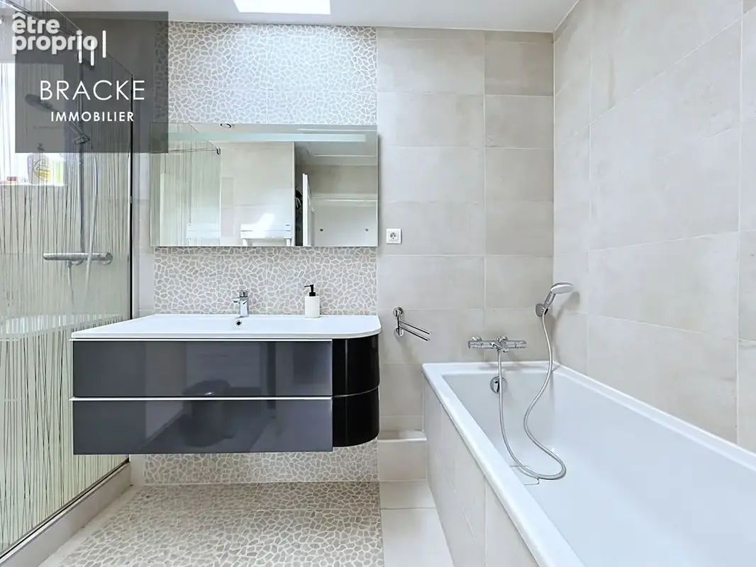 Maison 7 pieces - quartier becon - centre - photo 12