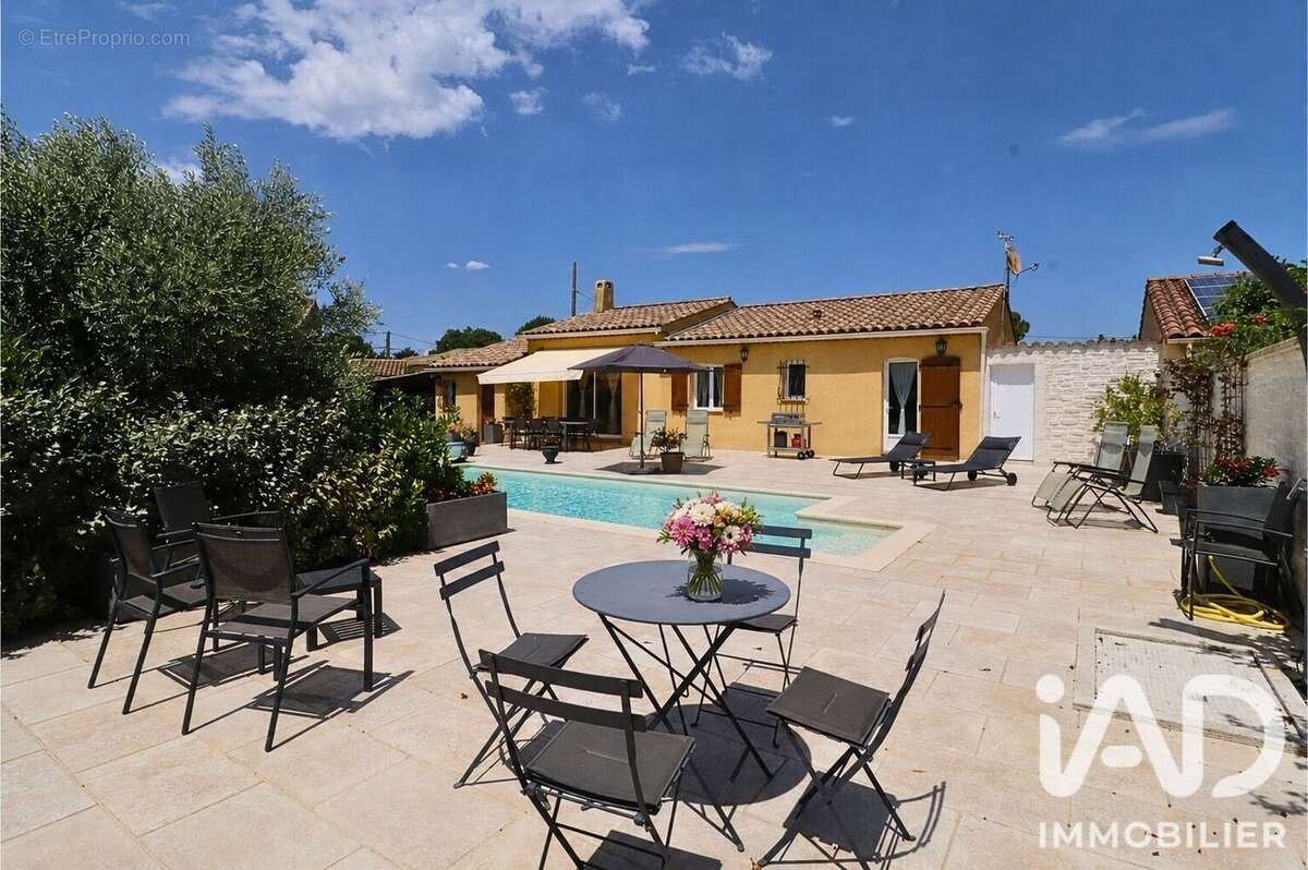 Photo 2 - Maison à SAINT-JULIEN