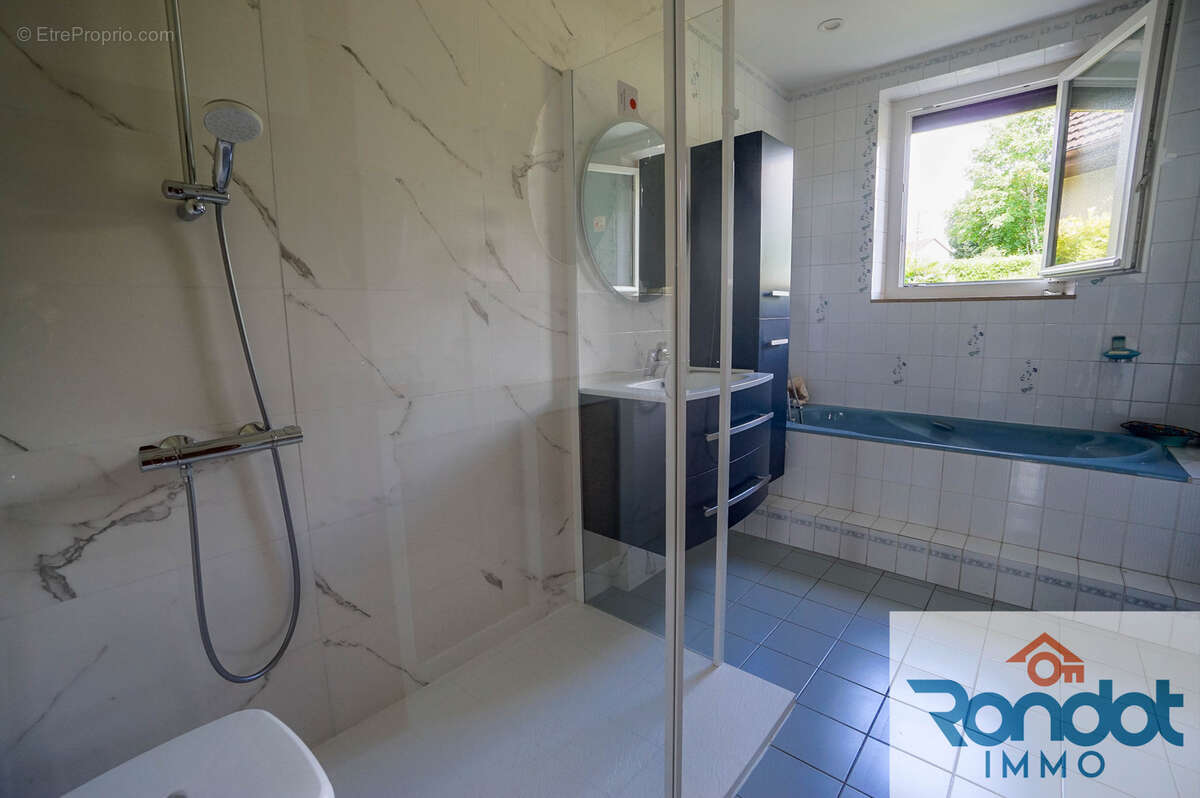 Maison à BOURBERAIN