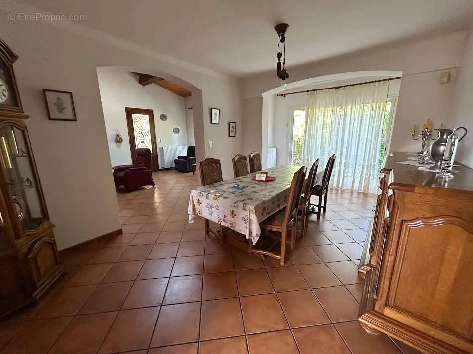 Maison 180 m² à Limoux  - photo 2