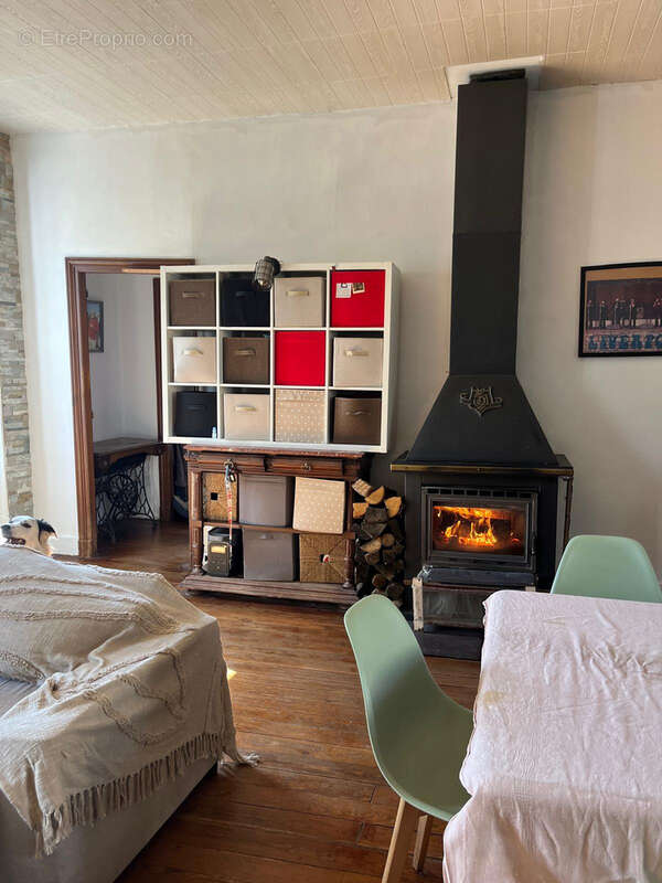 Maison à CUXAC-CABARDES