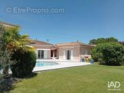 Photo 1 - Maison à BOURG-SAINT-CHRISTOPHE