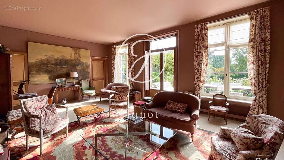 Maison à CROIX