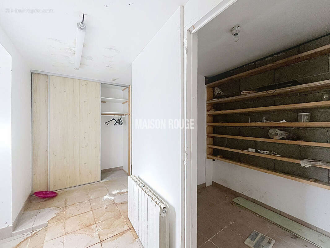 Maison en pierre avec jardin clos - Bourg de Lourmais - photo 4