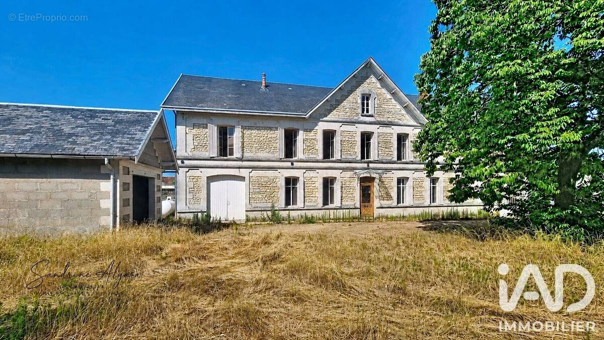 Photo 1 - Maison à CLION