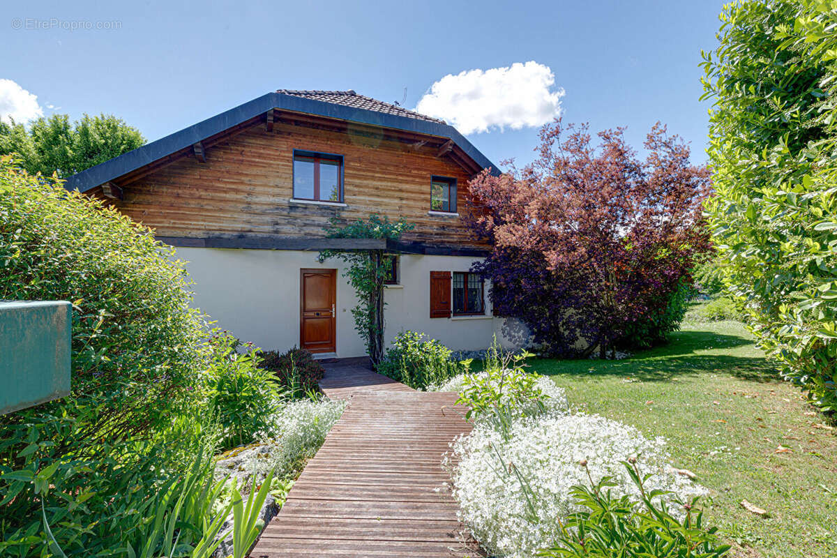 Maison à BALLAISON