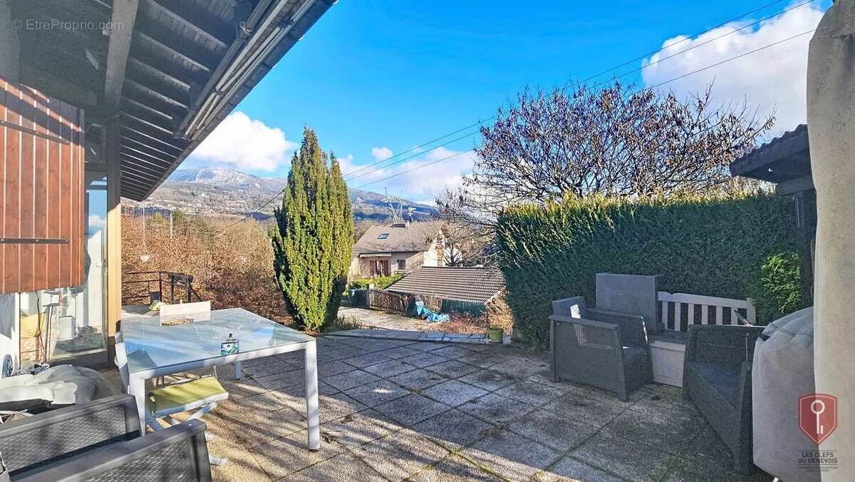 Maison à CRANVES-SALES