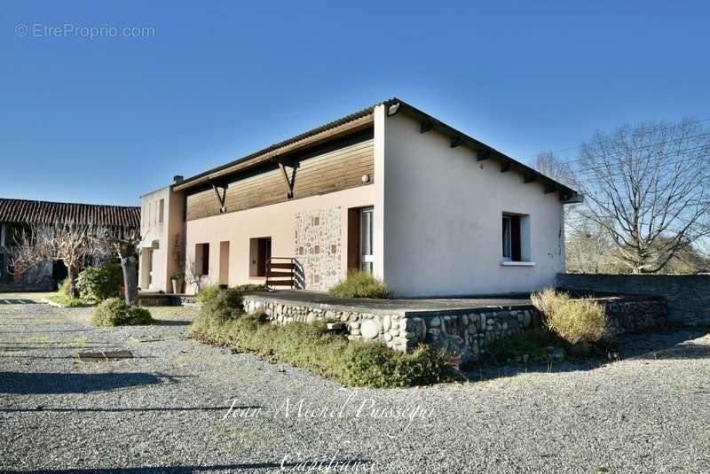 Maison à LABARTHE-INARD