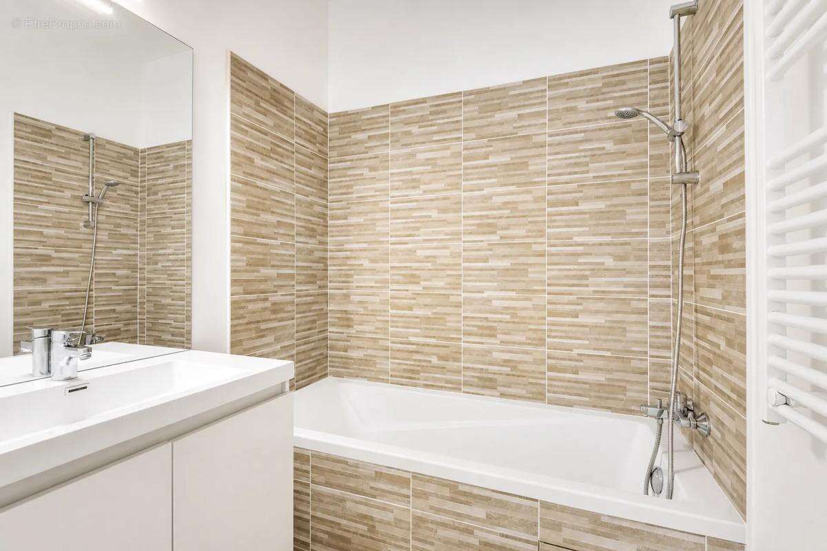 Appartement à LA COURNEUVE
