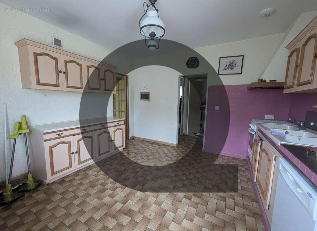 Cuisine/ Entrée - Maison à HURE